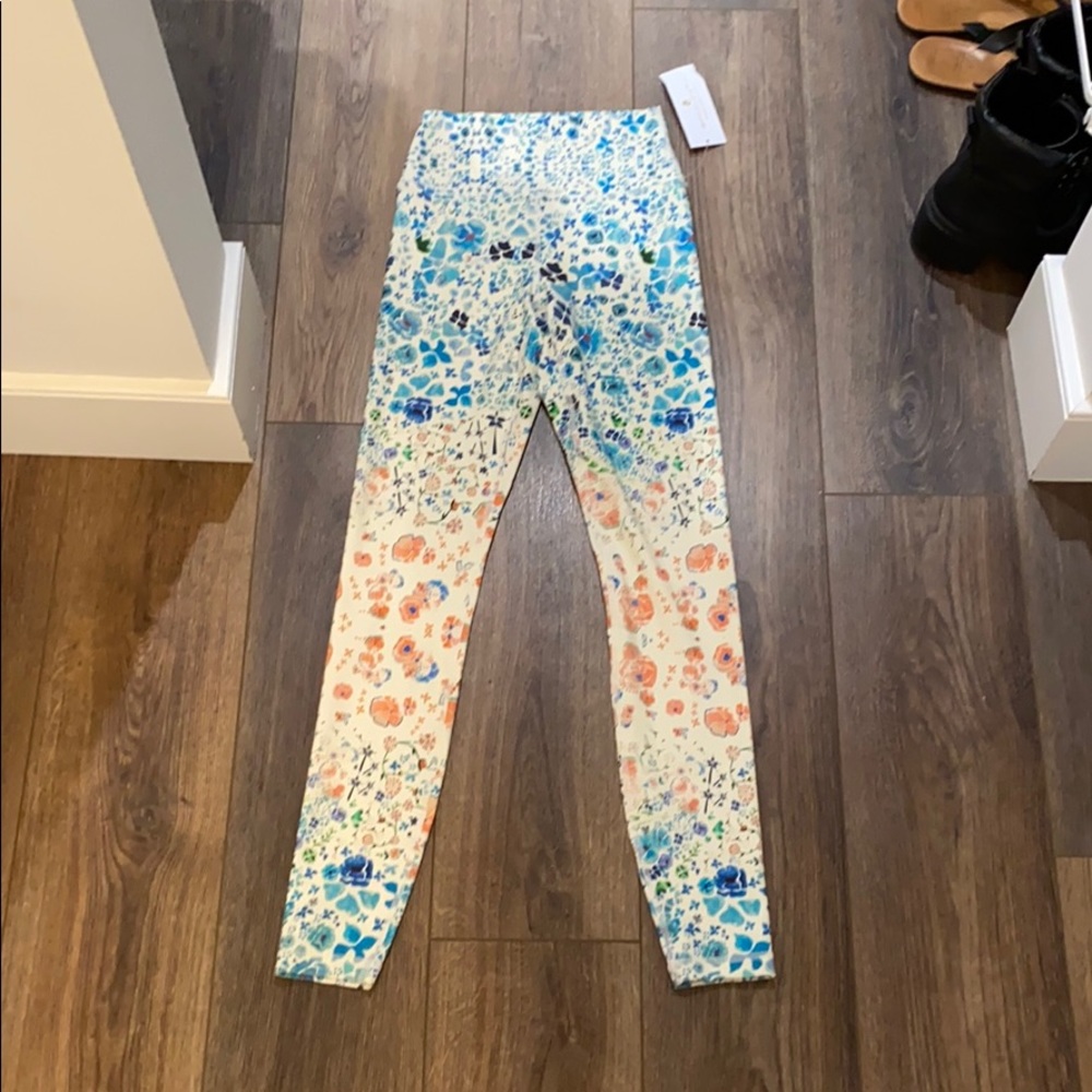 Spiritual Gangster Perfect HW leggings size xs